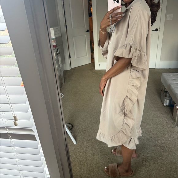 Women's Beige Ruffle Button-Down Dress - Picture 6 of 10